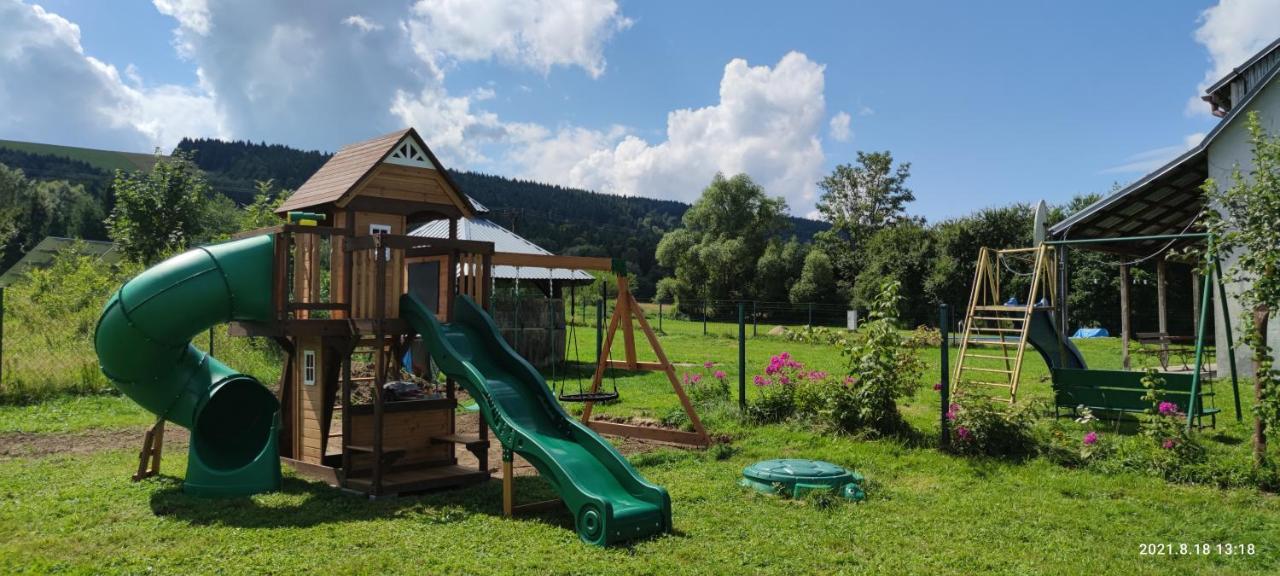 - Pod Ostrym Dzialem Ustrzyki Dolne
